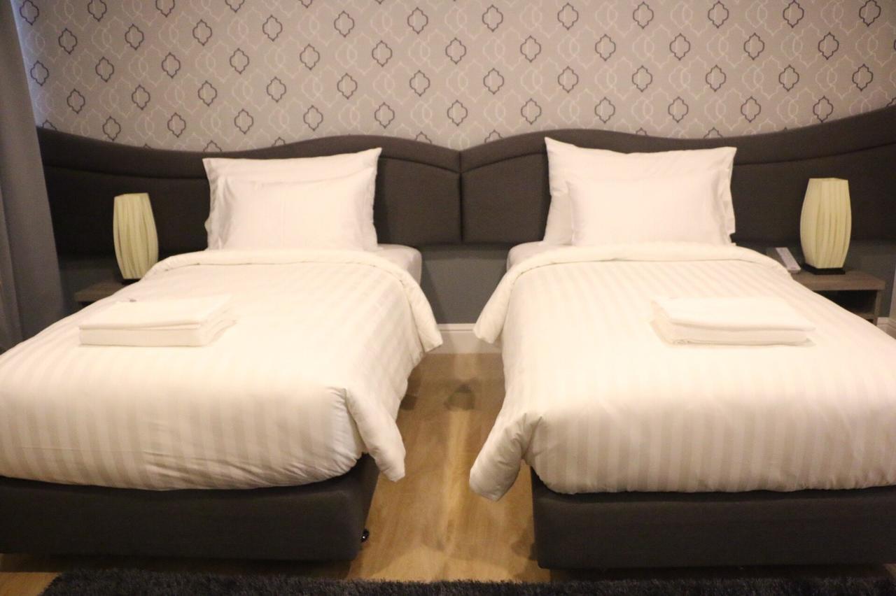 Avada Hotel Трат Экстерьер фото