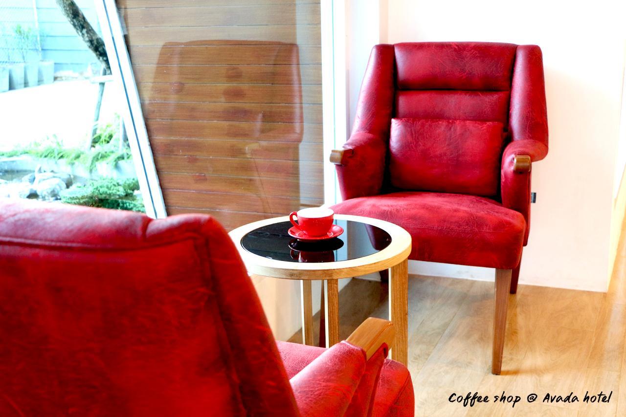Avada Hotel Трат Экстерьер фото